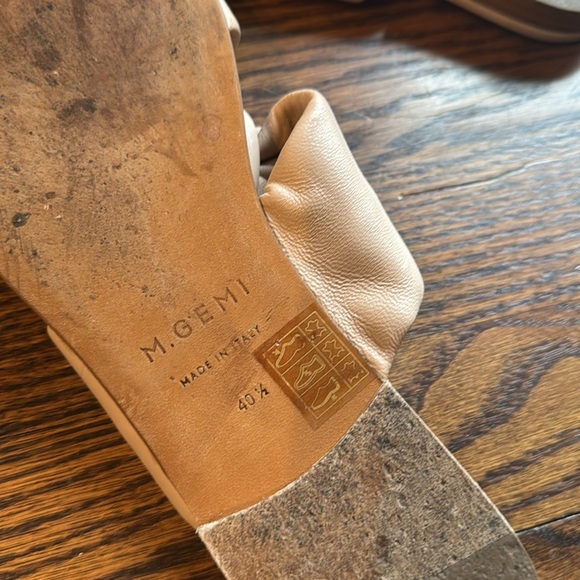 M. Gemi Natalia sand leather twisted strap slide sandals. Size 40 1/2 (9 1/2). - Picture 6 of 7